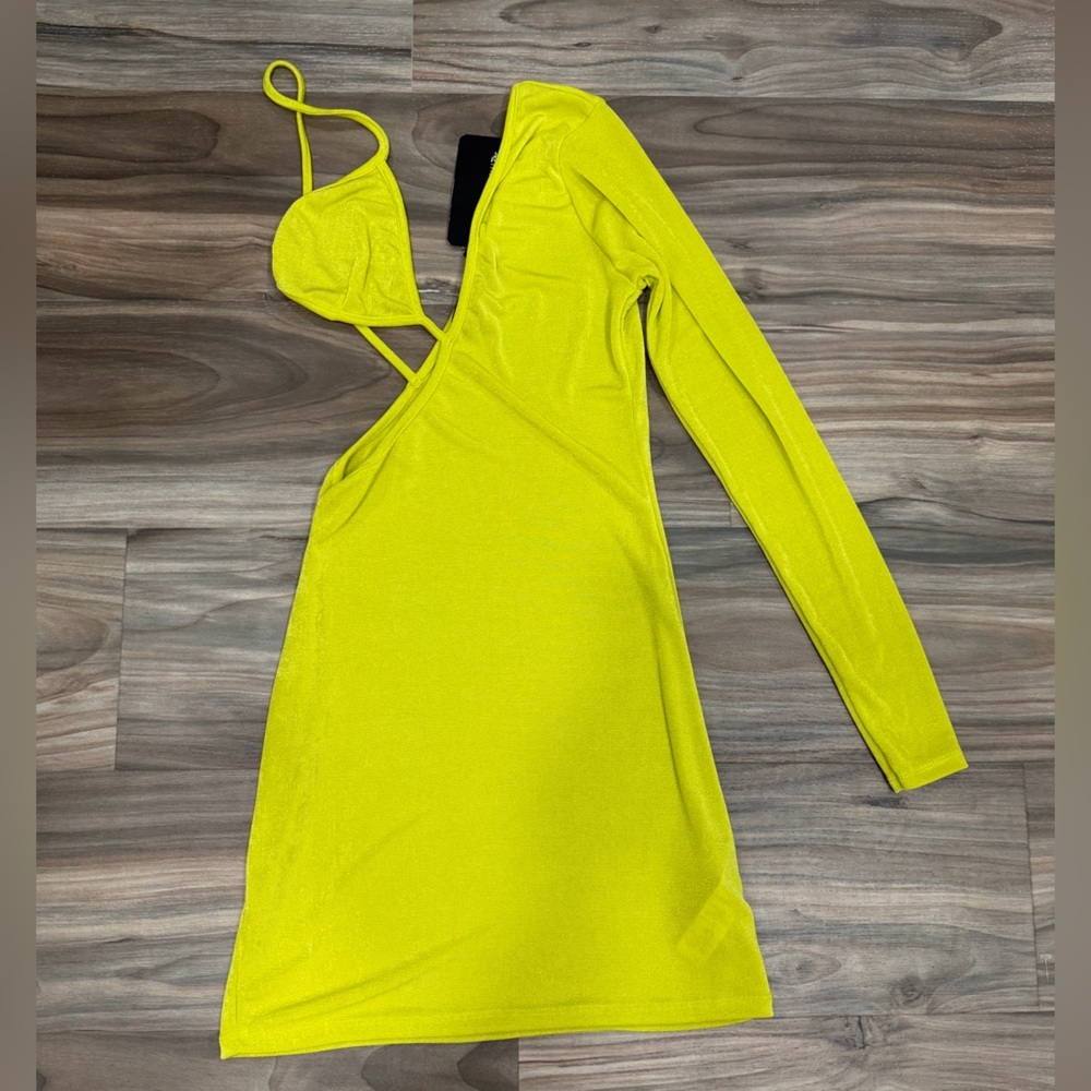 PrettyLittleThing Neon Yellow Dress